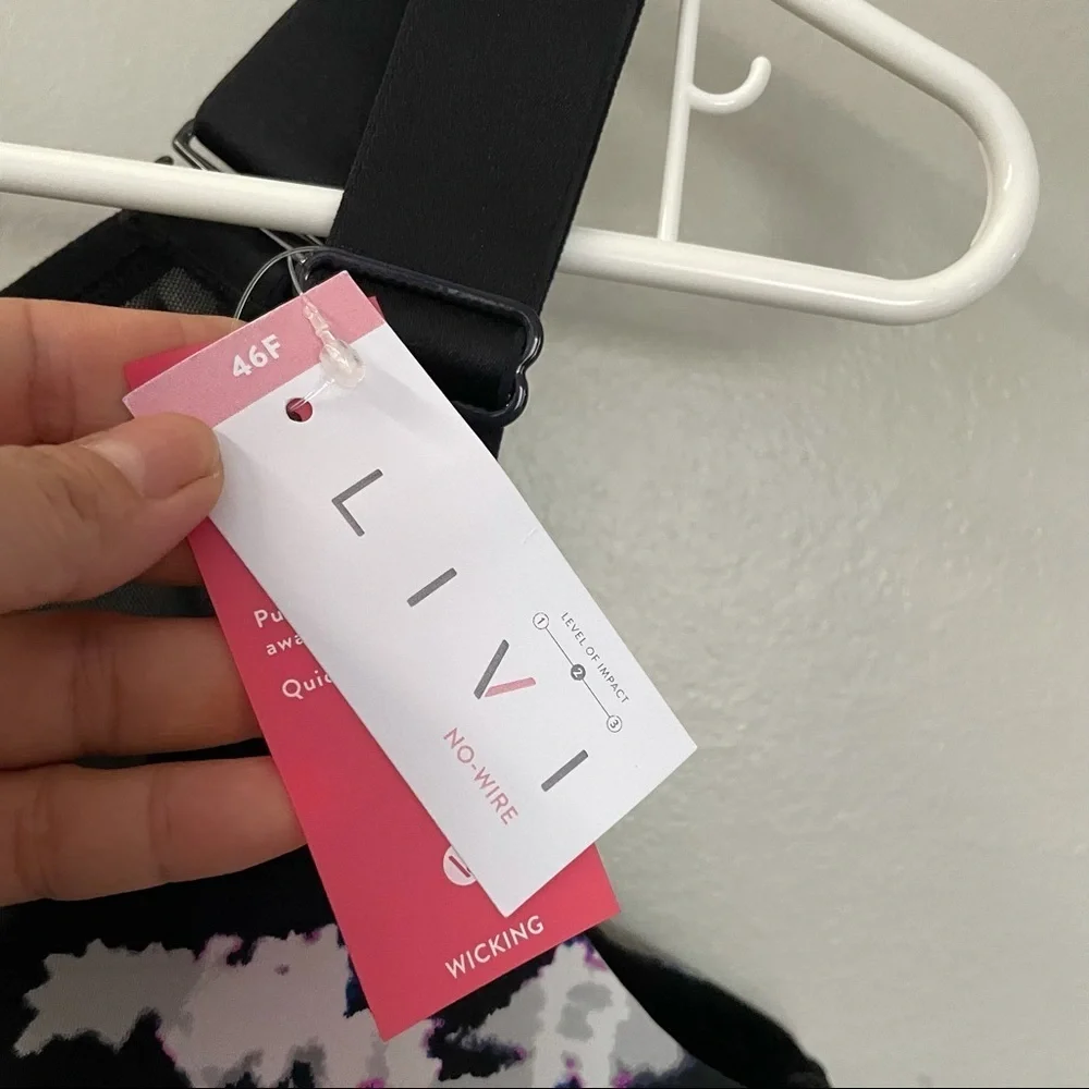 NWT Livi No Wire Bra